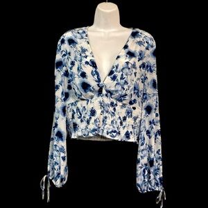 H&M Blue and White Textured Fabric CROPPED V-NECK BLOUSE